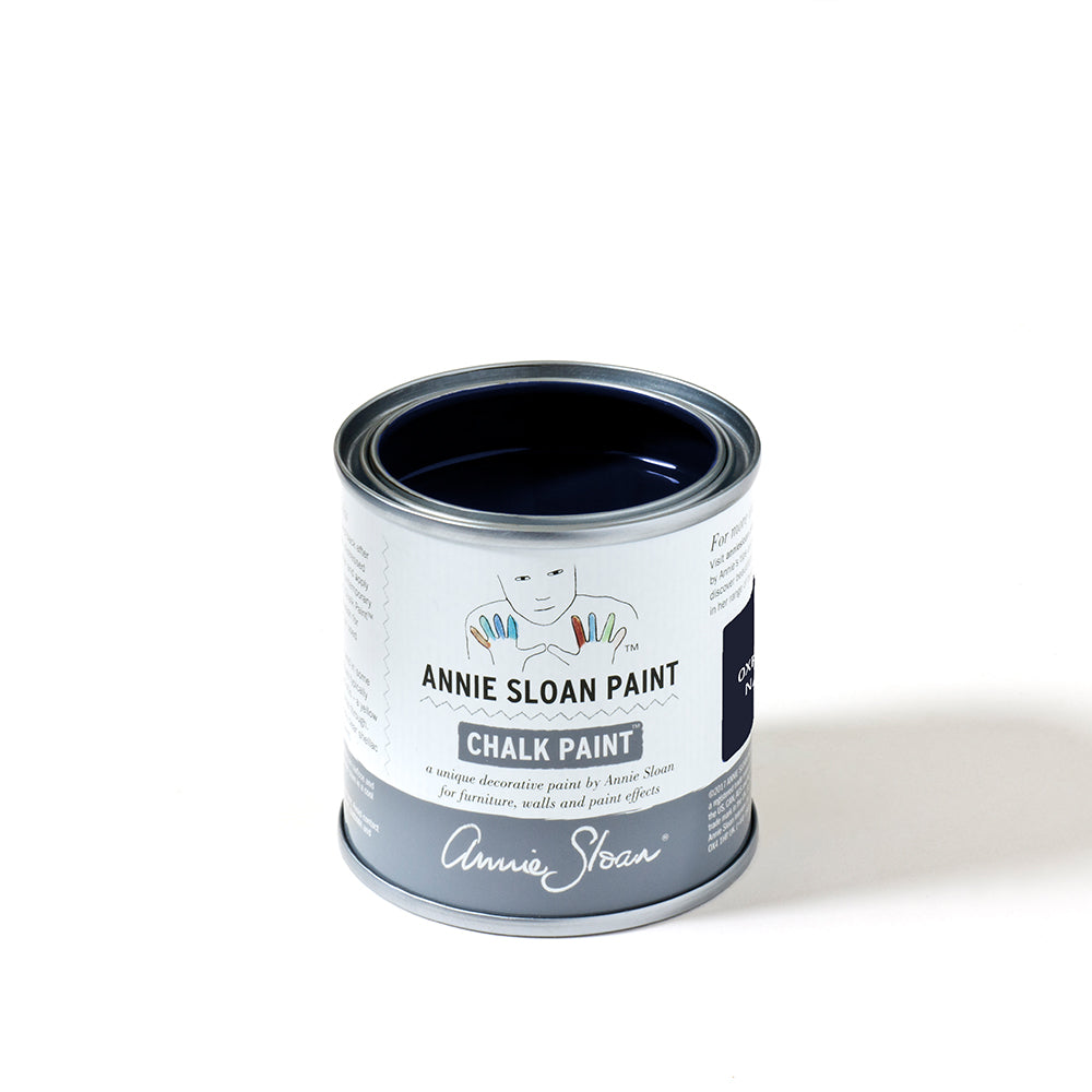 Annie Sloan Chalk Paint in Oxford Navy